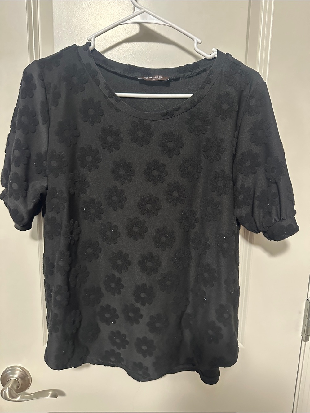 Short-Sleeve Black Floral Appliqué Tee